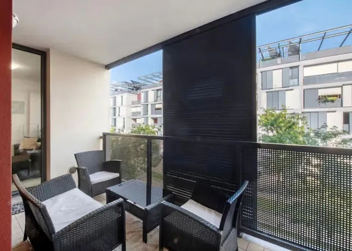 Easy Con Parcheggio Gratuito Collegamento Con La Svizzera Apartamento Como