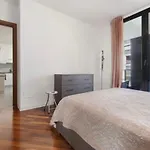 Easy Con Parcheggio Gratuito Collegamento Con La Svizzera