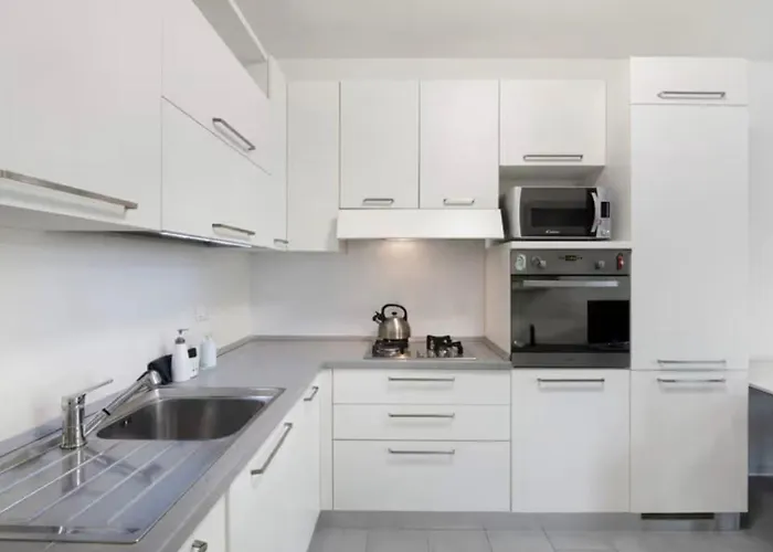 Easy Con Parcheggio Gratuito Collegamento Con La Svizzera Apartamento Como