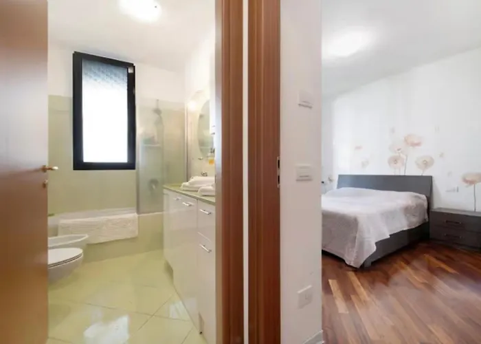 Easy Con Parcheggio Gratuito Collegamento Con La Svizzera Apartamento Como